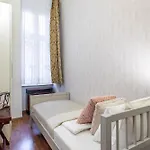 - Large - Cozy Lägenhet Budapest