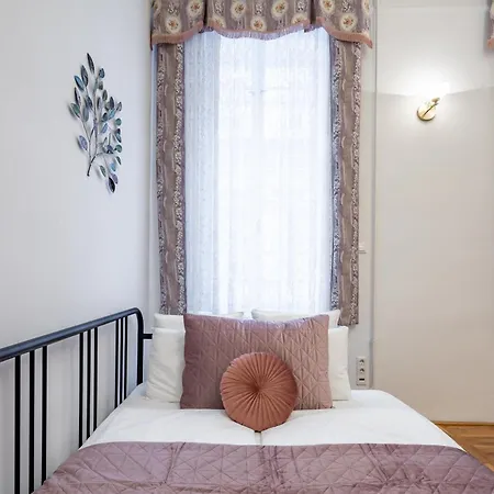 Lägenhet - Large - Cozy Budapest