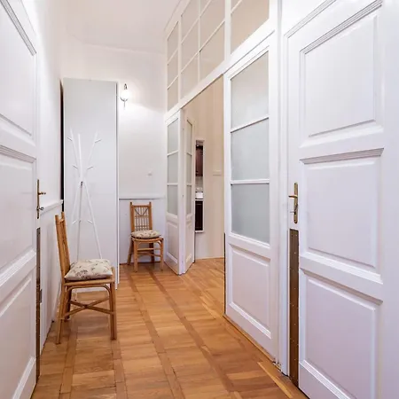 Lägenhet - Large - Cozy