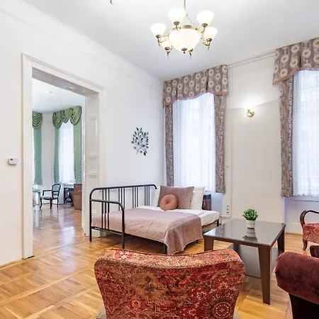 - Large - Cozy * Budapest