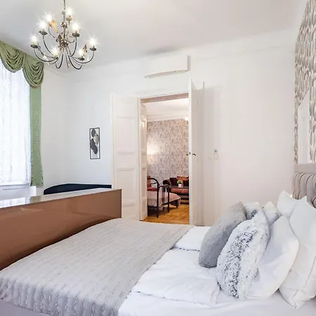 - Large - Cozy * Budapest