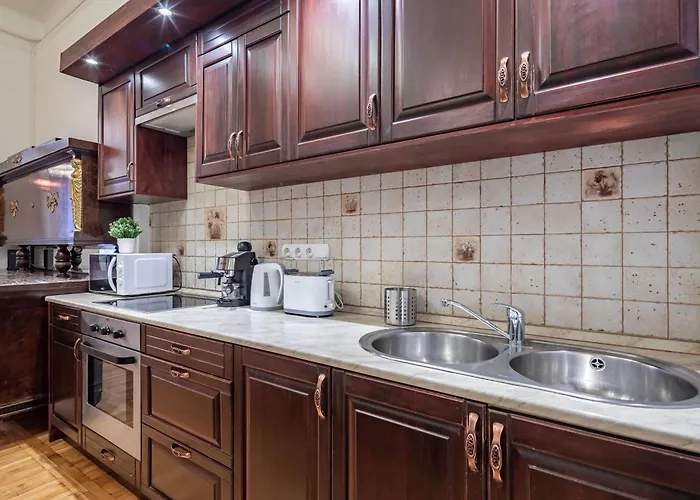 - Large - Cozy Apartamento