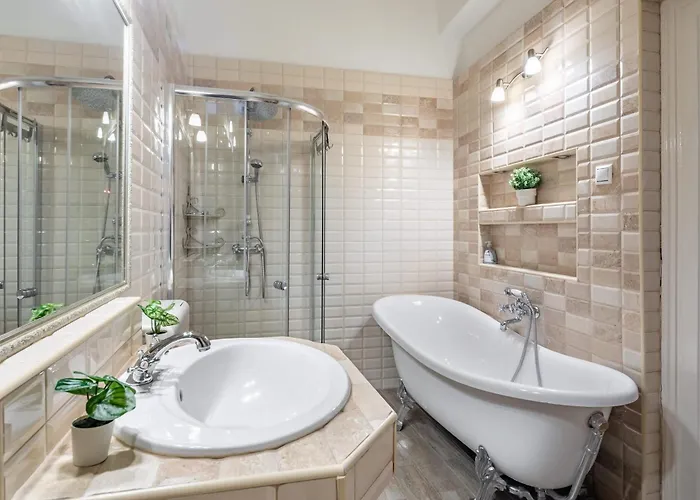 - Large - Cozy Apartamento